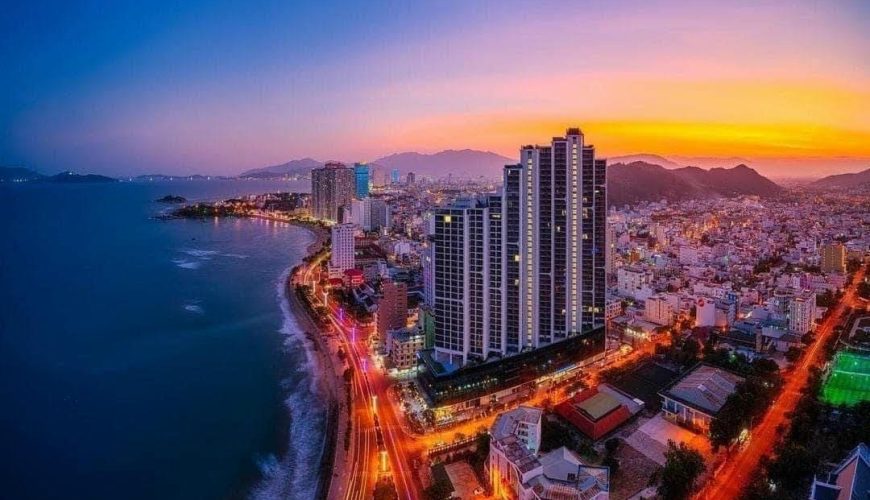 Bạn có thể tìm thấy mọi thứ về cuộc sống ở Nha Trang trên NhaTrangLives.com