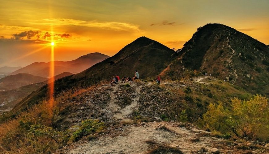 Bạn có thể tìm thấy mọi thứ về cuộc sống ở Nha Trang trên NhaTrangLives.com