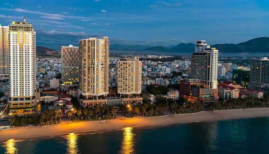 Bạn có thể tìm thấy mọi thứ về cuộc sống ở Nha Trang trên NhaTrangLives.com
