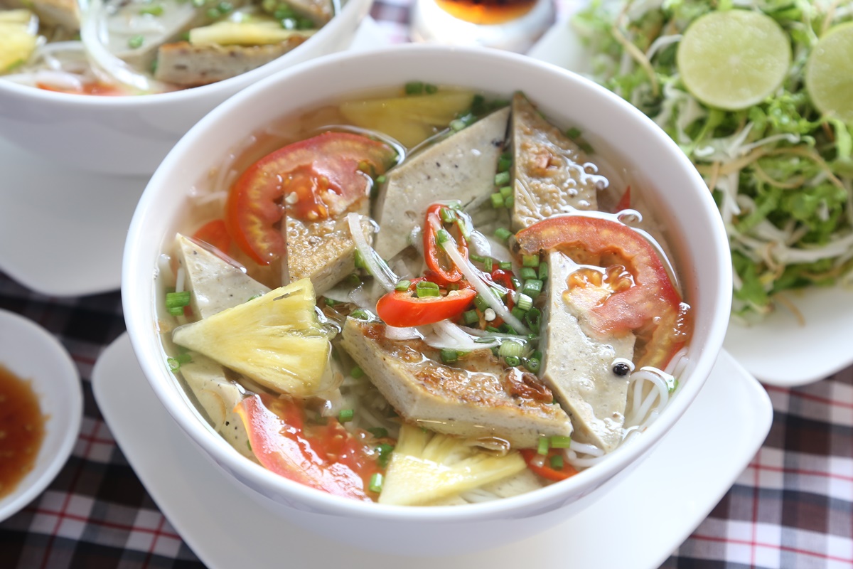 khinh-nghiem-du-lịch-nha-trang-an-gi-chi-o-dau (2) khinh-nghiem-du-lịch-nha-trang-an-gi-chi-o-dau (2)
